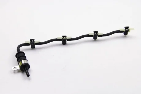 Шланг обратки RENAULT 8200894668
