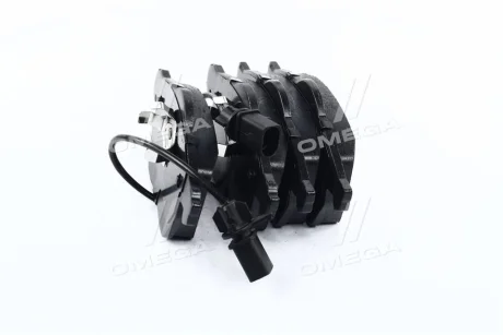Колодка тормозов. диск. AUDI A4 00-08, A6, PASSAT 00-05 передний. RIDER RD.3323.DB1307