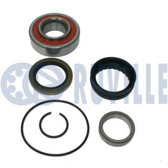 TOYOTA Комплект колісних підшипників HILUX VI 2.4 D 97-05 RUVILLE 221778