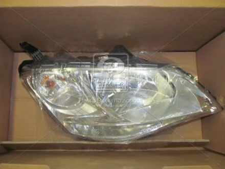 Фара правая (-корректор) Korando C (10-) SsangYong SSANGYONG 8310234000