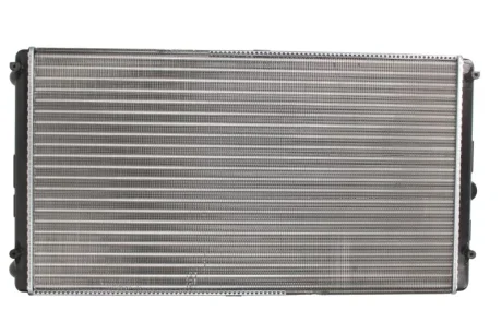 Радиатор THERMOTEC D7W067TT