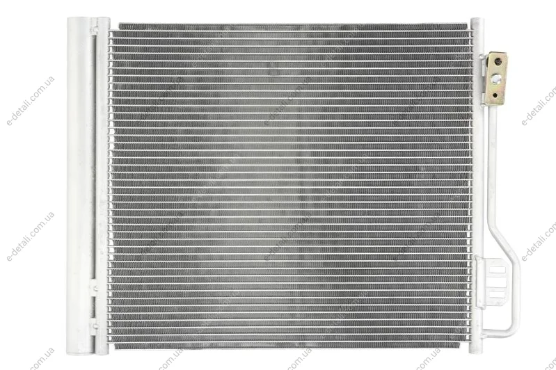 Радиатор кондиционера THERMOTEC KTT110490 (фото 1)