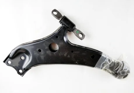 Рычаг передний нижний R Toyota Highlander Venza Lexus RX 15- (выр-во Toyota) TOYOTA 4806848070