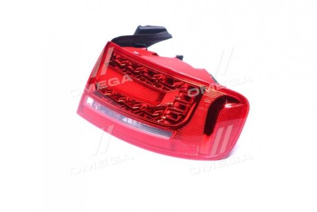 Фото ліхтар задній зовнішній правий Audi A4 B8 седан (08-11) LED EUR (11-B555-06-2B) TYC 11B555062B Ліхтар задній зовнішній правий Audi A4 B8 седан (08-11) LED EUR (11-B555-06-2B) TYC 11B555062B