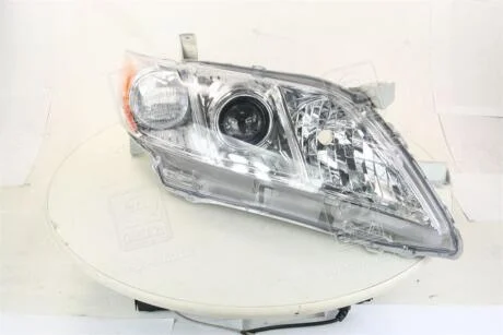 Фара пра. TOY CAMRY 06- (вир-во) TYC 20-6757-01-1N