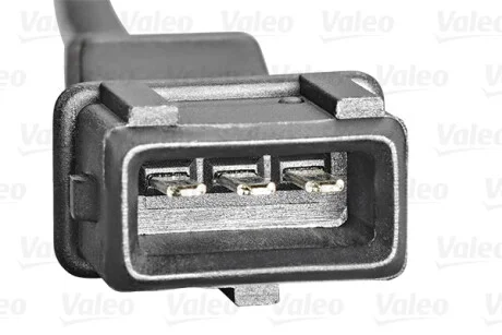 Датчик положения коленвала Opel Astra F/Omega A/B/Vectra B 1.6-2.2i 85-03 Valeo 254028