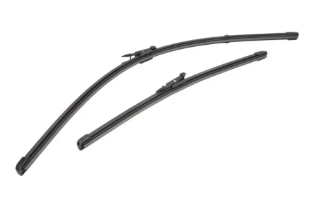 Щетки стеклоочистителя (650/400mm) Opel Corsa 06- Valeo 574375