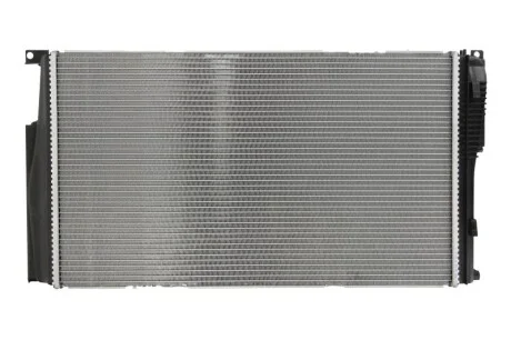 Радіатор Valeo 735493
