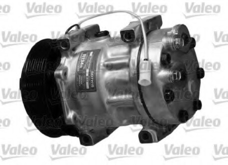 Компресор кондиціонера Valeo 813018