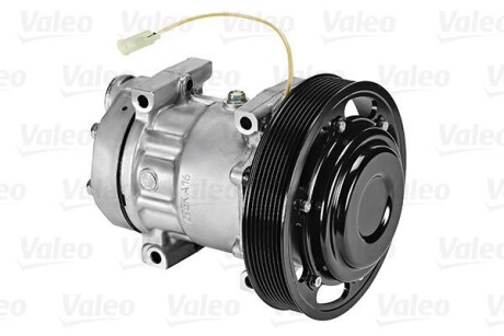 Компресор кондиціонера Valeo 813046