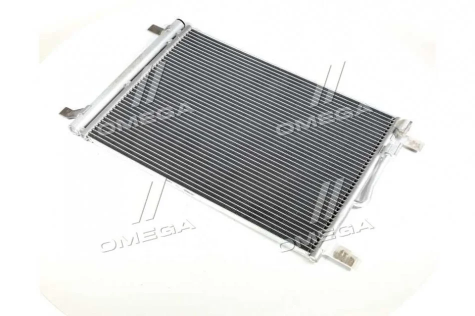 Радиатор кондиционера Audi A3/Q2/Skoda Octavia III/Superb III/VW Arteon/Golf Alltrack 1.0-2.0D 12- Valeo 814301 (фото 1)