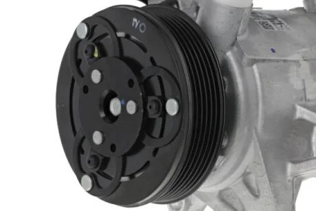 Компрессор кондиционера Valeo 814722