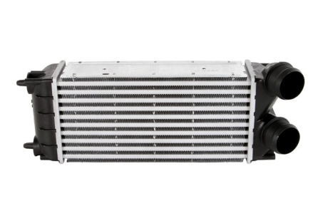 Радиатор интеркулера Citroen Berlingo/Peugeot Part Valeo 818226