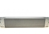 Радиатор (интеркуллер) охлаждения воздуха в системе наддува Valeo 818358 (фото 3)