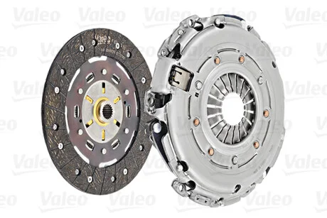 Комплект сцепления Fiat Doblo 1.6 D Multijet 10- (d=240mm) Valeo 826865