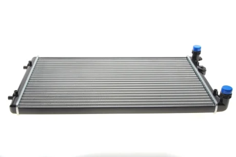 Радіатор охолодження двигуна GOLF4/A3/TT/LEON/BORA M/J Van Wezel 03002155
