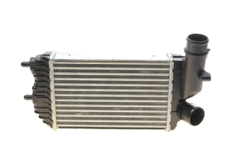 Радиатор интеркулера Van Wezel 40004183 (фото 1)