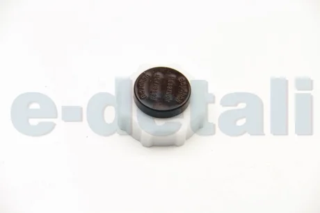 Кришка радіатора Vernet RC0017