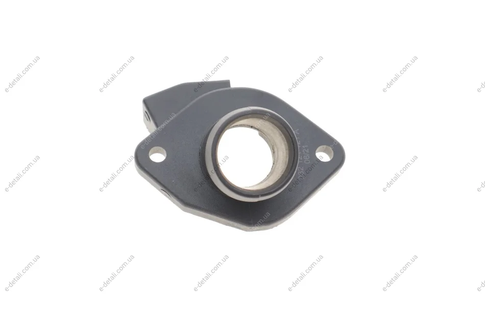 Фланец системы охлаждения VW Golf III/Polo III 1.6 92-99 Vika 11210761501 (фото 1)