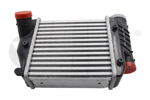 Радиатор интеркуллера Audi A6 (05-11) VIKA Vika 11451803401 (фото 1)